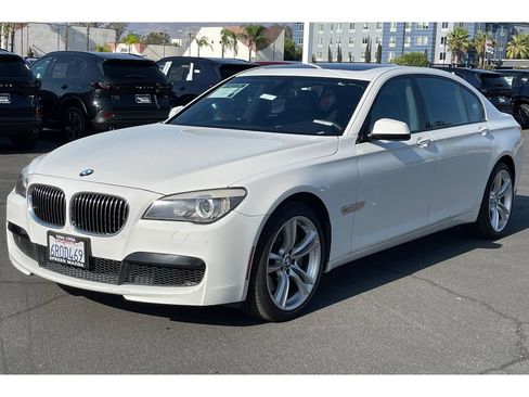 Used 2012 BMW 750Li RWD image 2