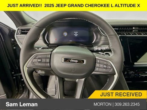 New 2025 Jeep Grand Cherokee L Altitude image 11