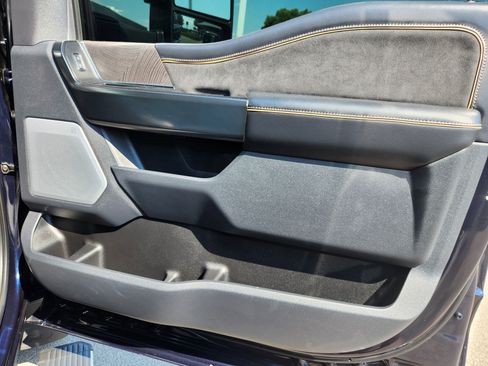 Used 2024 Ford F350 Platinum image 17