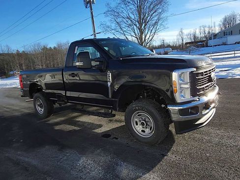 New 2026 Ford F250 XL w/ XL Chrome Package image 2