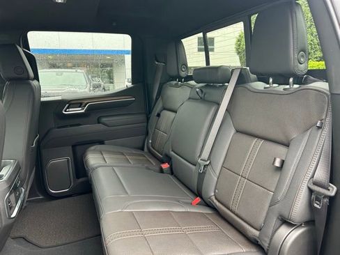 New 2026 Chevrolet Silverado 1500 High Country w/ Midnight Edition AWD/4WD image 13