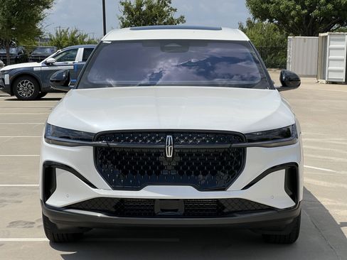 New 2025 Lincoln Nautilus Premier w/ Equipment Group 102A image 13