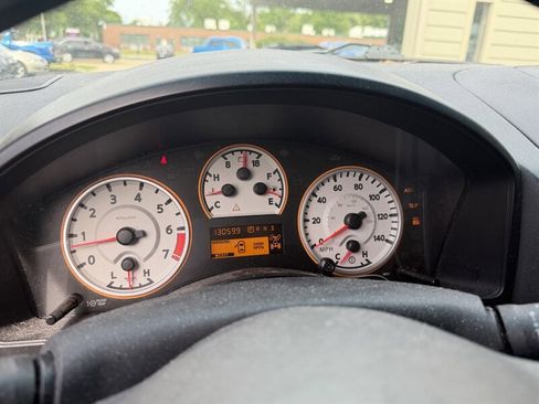 Used 2010 Nissan Titan PRO-4X AWD/4WD image 24