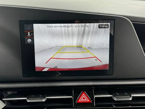 New 2026 Kia Niro LX FWD image 25