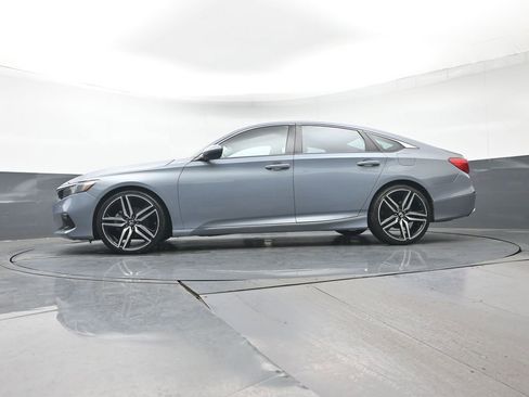Used 2021 Honda Accord Touring image 34