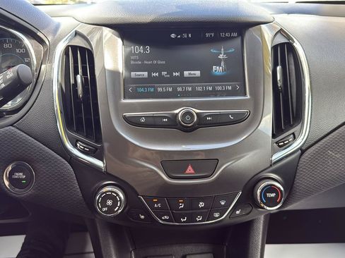 Used 2017 Chevrolet Cruze LT w/ Convenience Package FWD image 37