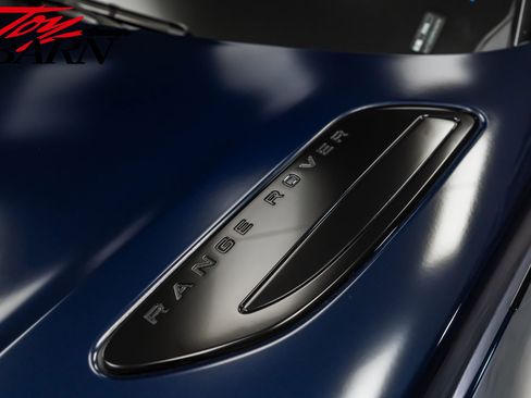 Used 2023 Land Rover Range Rover Velar R-Dynamic S image 11