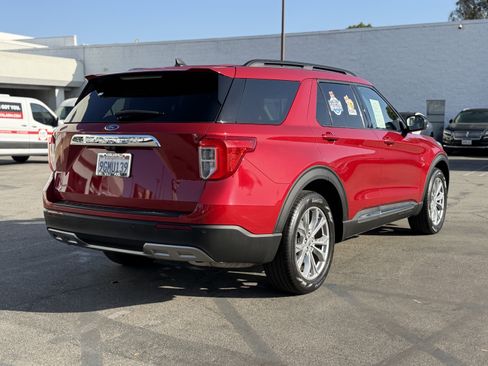 Certified 2023 Ford Explorer XLT w/ Equipment Group 202A RWD image 6