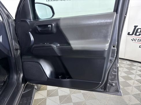 Used 2019 Toyota Tacoma SR w/ SX Package RWD image 22