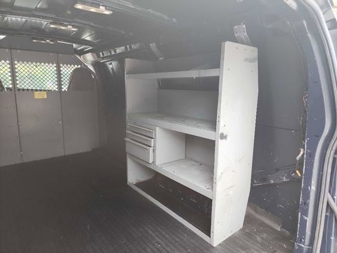 Used 2015 Chevrolet Express 2500 w/ Cold Climate Package image 25