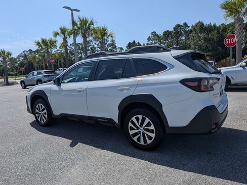 Certified 2025 Subaru Outback Premium AWD/4WD image 6