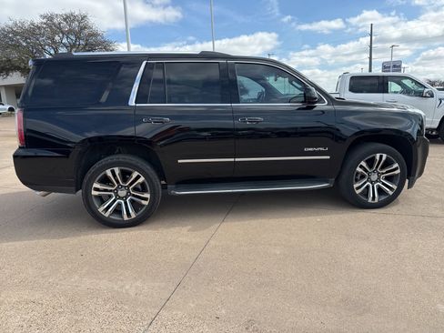 Used 2018 GMC Yukon Denali w/ Open Road Package image 8
