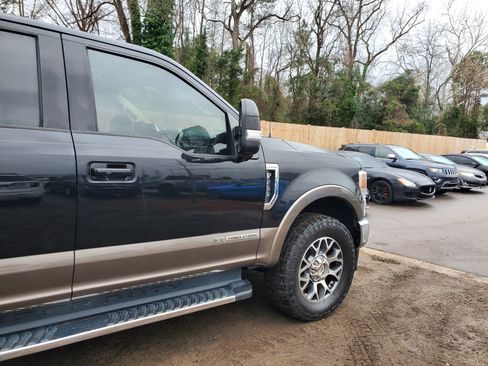 Used 2020 Ford F250 Lariat w/ Lariat Ultimate Package image 14