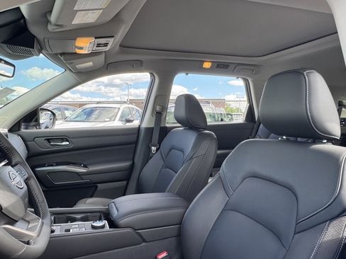 New 2026 Nissan Pathfinder SL AWD/4WD image 24