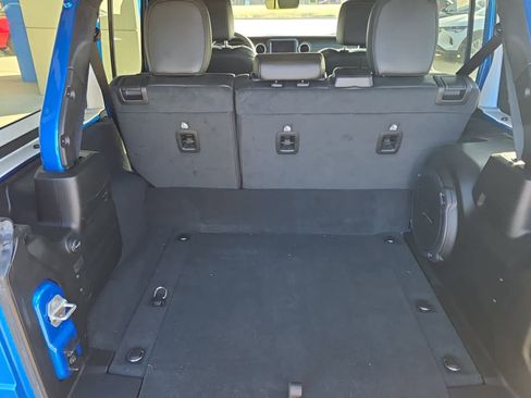 Used 2023 Jeep Wrangler Sahara w/ Cold Weather Group image 25