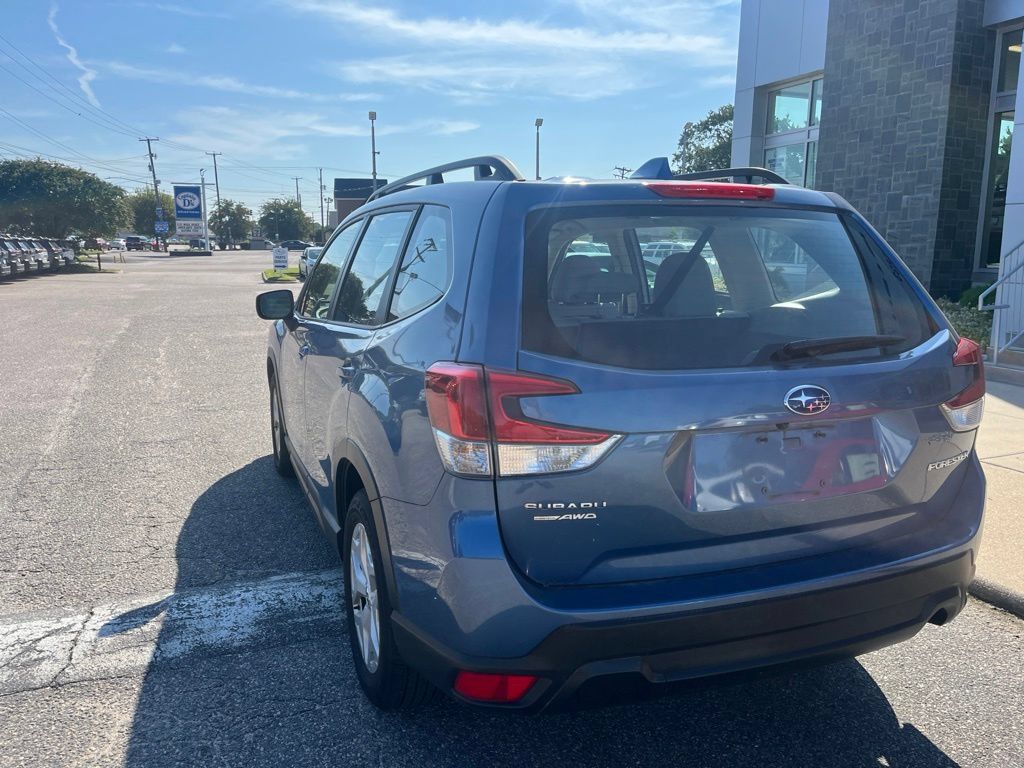 Used 2023 Subaru Forester AWD/4WD image 6