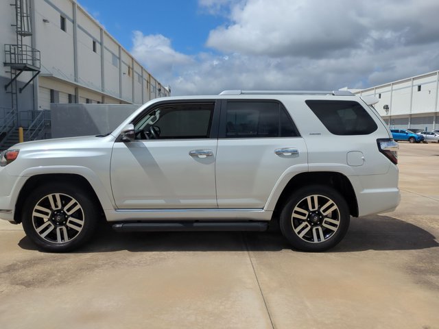 Used 2024 Toyota 4Runner Limited AWD/4WD image 9
