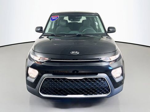 Used 2021 Kia Soul S image 3