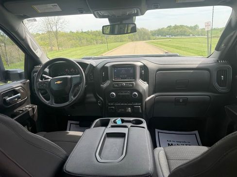 Used 2025 Chevrolet Silverado 2500 Custom w/ Custom Value Package AWD/4WD image 18