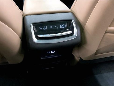 Used 2024 Cadillac XT6 Sport image 31