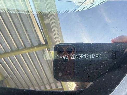 Used 2023 Volvo XC60 B5 Plus w/ Protection Package Premier image 42