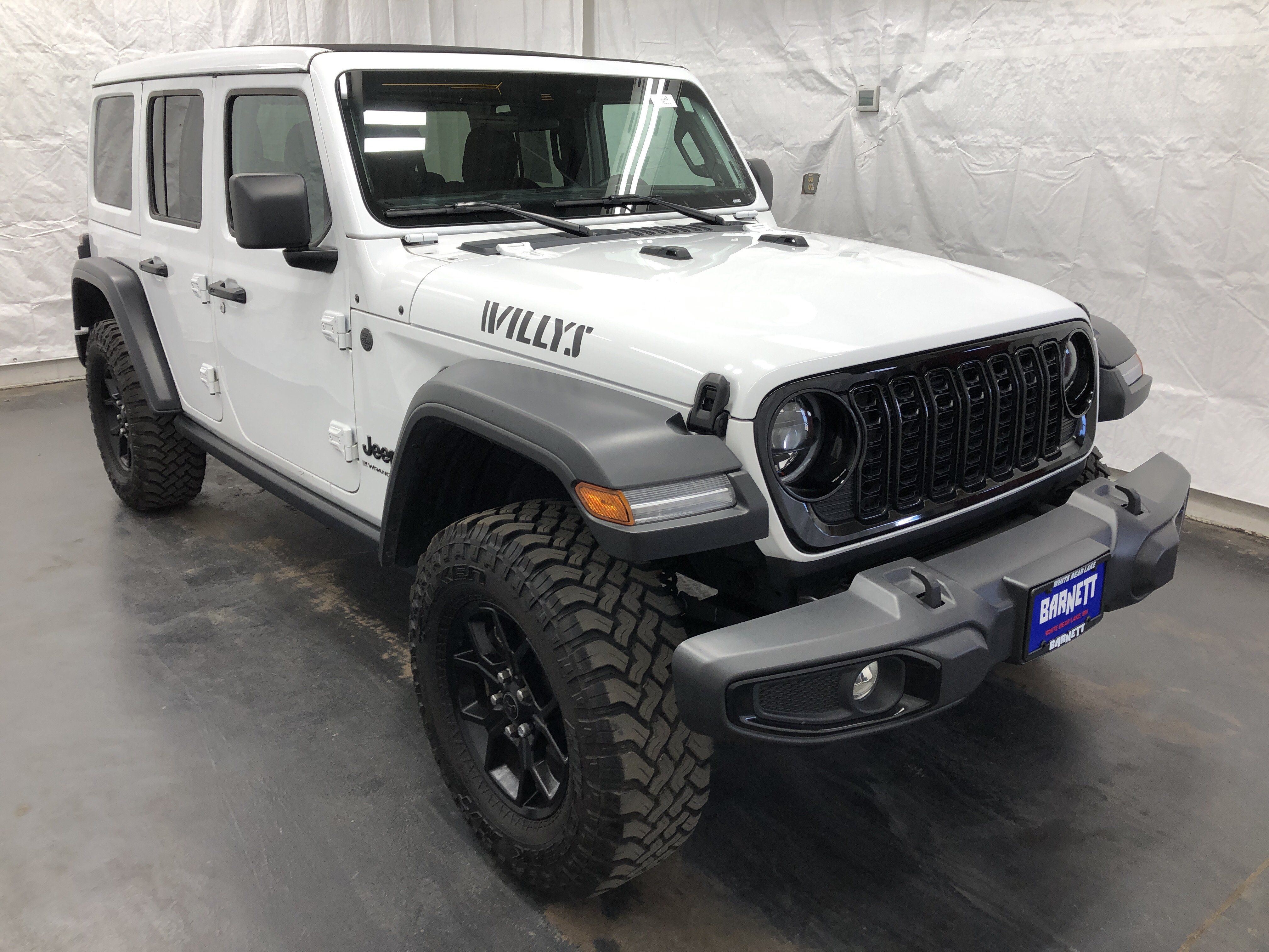 Used 2024 Jeep Wrangler Unlimited Sport AWD/4WD image 3