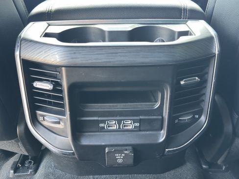 Used 2023 RAM 1500 Laramie AWD/4WD image 31