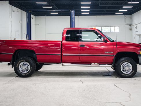 Used 1997 Dodge Ram 2500 Truck 4x4 Club Cab image 28