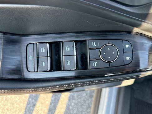 Used 2023 Nissan Rogue SL w/ SL Premium Package image 21