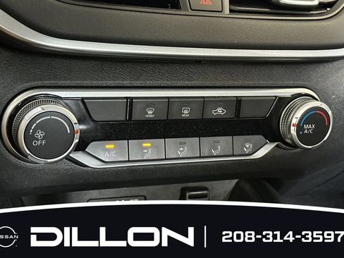 Used 2022 Nissan Altima 2.5 SV AWD/4WD image 19