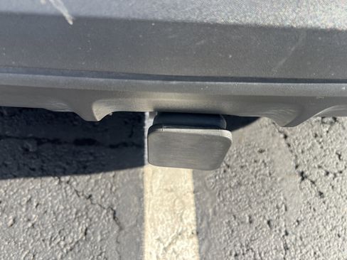 Used 2024 Porsche Cayenne image 31