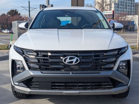 Certified 2025 Hyundai Tucson SE image 11