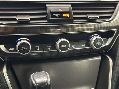 Used 2018 Honda Accord Sport image 17