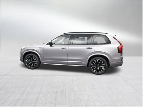New 2026 Volvo XC90 T8 Ultra AWD/4WD image 2