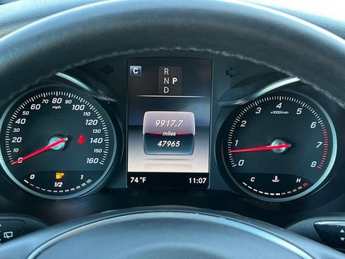 Used 2019 Mercedes-Benz GLC 300 image 31