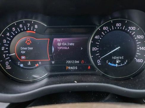 Used 2019 Lincoln MKC Select image 15