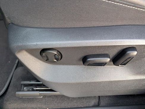 Used 2023 Volkswagen Atlas SE w/ Panoramic Sunroof Package image 31