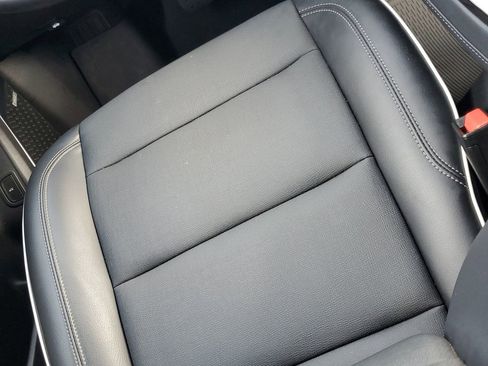 Used 2025 Buick Enclave Preferred w/ Power Package FWD image 16