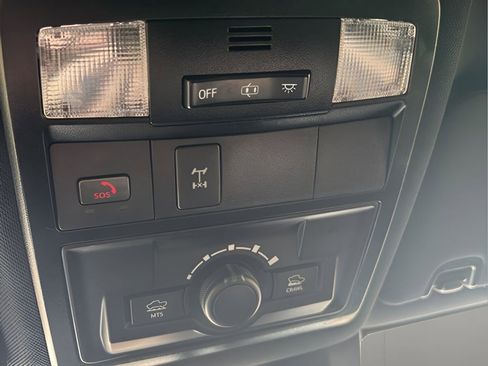 Used 2023 Toyota Tacoma TRD Off-Road image 34