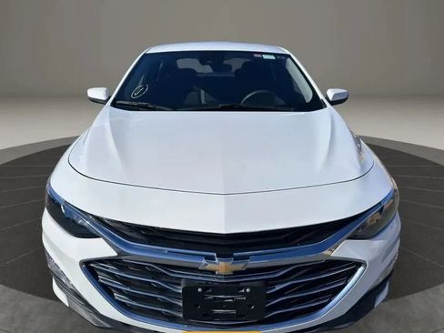 Used 2023 Chevrolet Malibu LT w/ Driver Confidence Package image 2