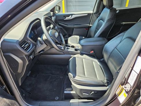 Used 2025 Ford Escape Platinum AWD/4WD image 21