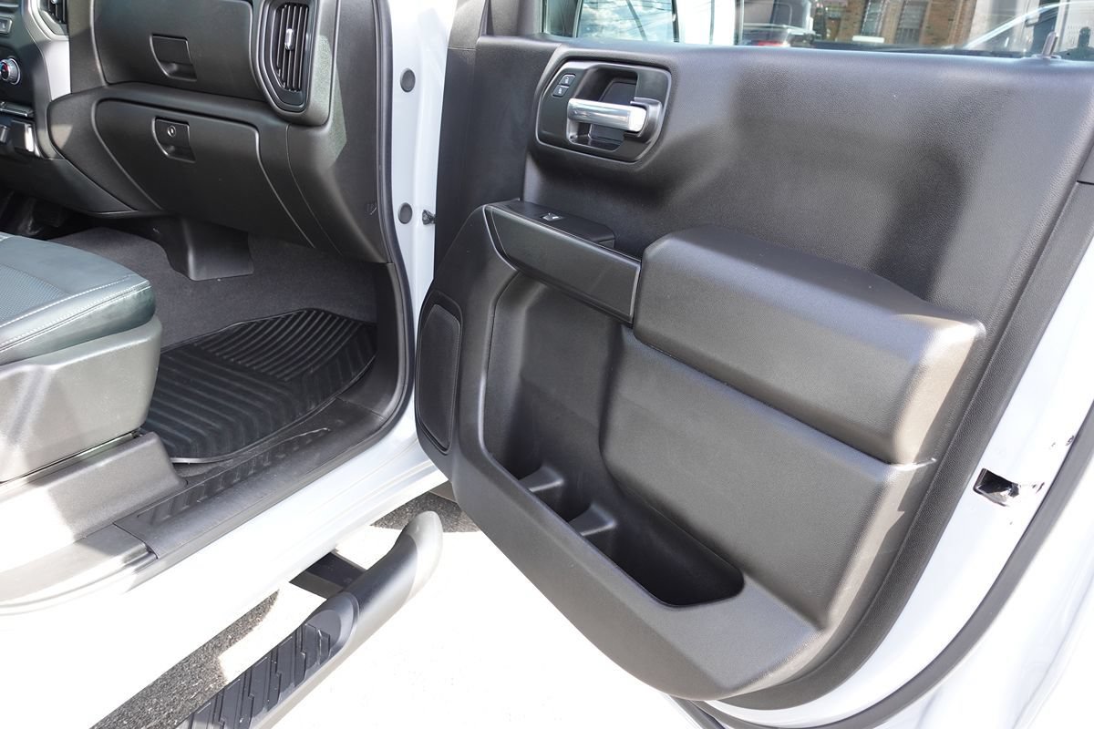 Used 2024 Chevrolet Silverado 1500 Custom w/ LPO, Dark Essentials Package AWD/4WD image 33