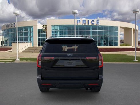 New 2025 Ford Expedition Tremor image 5