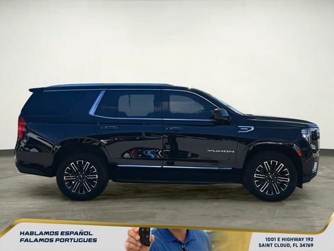 Used 2023 GMC Yukon SLT RWD image 7