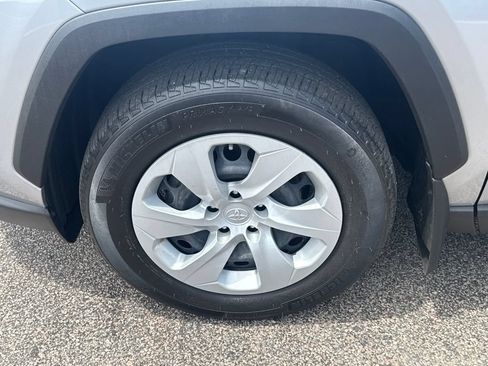Used 2019 Toyota RAV4 LE w/ All Weather Liner Package AWD/4WD image 37