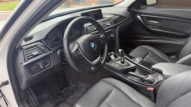 Used 2014 BMW 335i xDrive Sedan AWD/4WD image 25