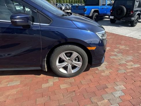 Used 2018 Honda Odyssey EX image 17