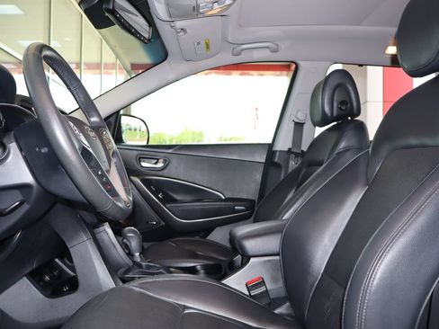 Used 2018 Hyundai Santa Fe Limited AWD/4WD image 17