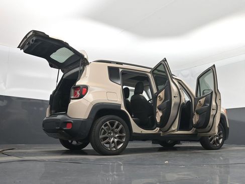 Used 2016 Jeep Renegade 75th Anniversary image 55