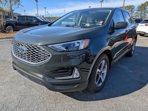 Certified 2024 Ford Edge SEL w/ Convenience Package image 9